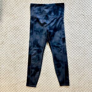 GAPFit Maternity Blue Design Leggings Side Pocket Size Medium